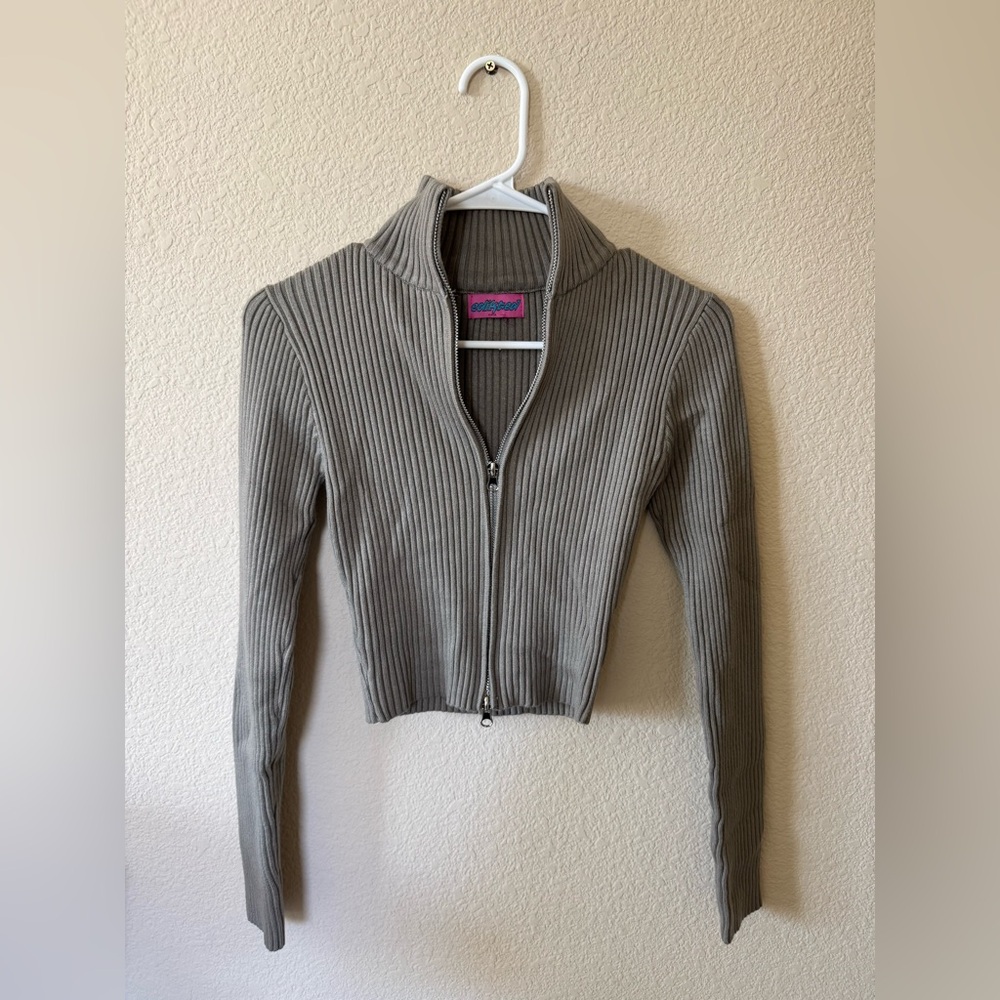 Edikted Ribbed Zip-Up Sweater